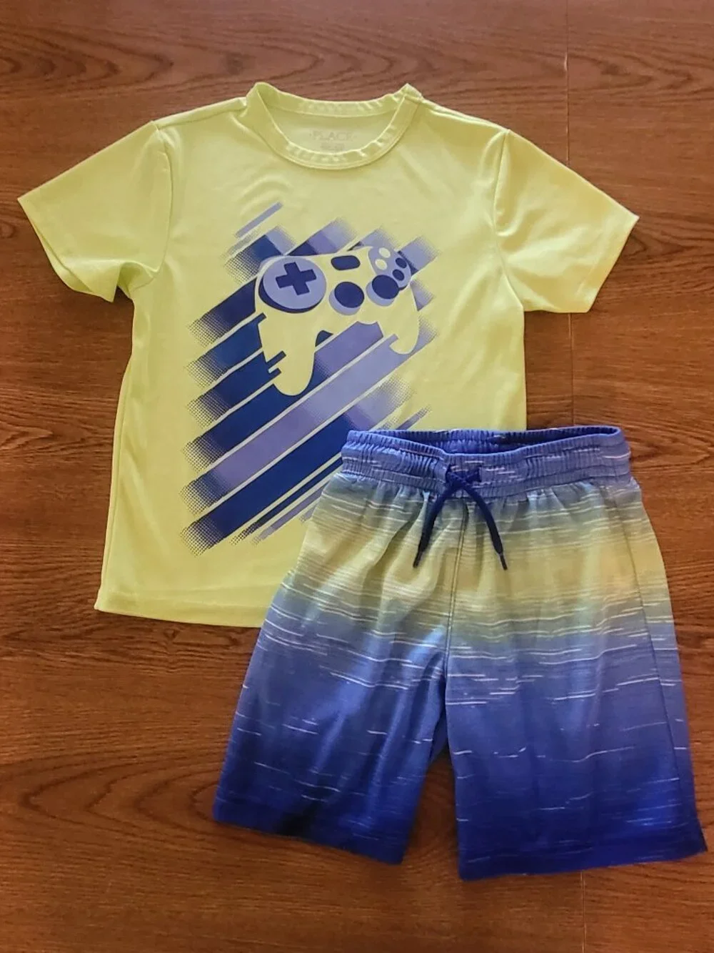 Boys Swim Set and Shorts Bundle The Childrens Place Size 5/6